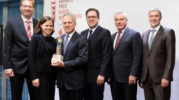 Heinz-Dieter Schunk erhält Gründerpreis • Die News